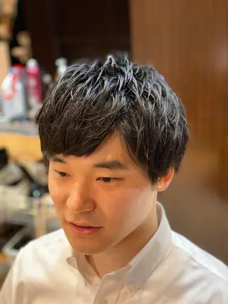 ショート 佐々木 宥人のヘアスタイル