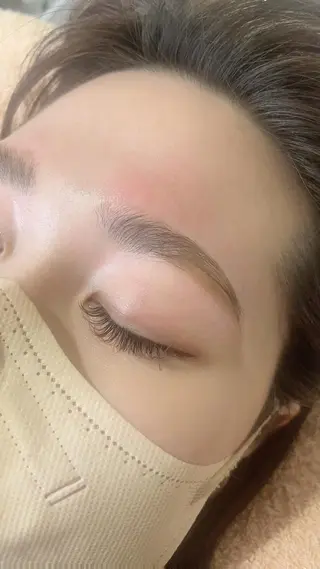 アイブロウ NA Oのエステ・リラクイメージ