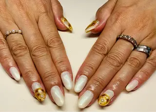 ネイル Mule Beauty Salon所属・ミュール ビューティーサロンのネイルデザイン