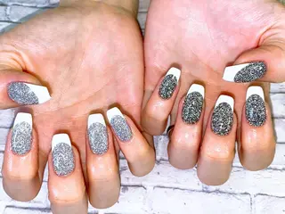 ネイル 高野 梨紗子のネイルデザイン