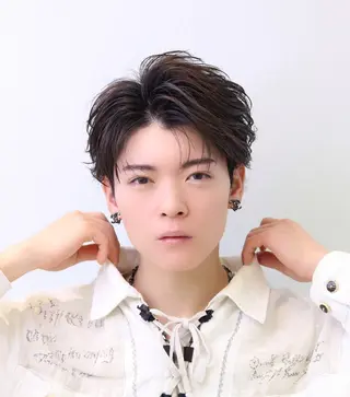 ミディアム パーマ メンズ Lond  strada所属・ハクヤ心斎橋 パーマ/縮毛矯正のヘアスタイル