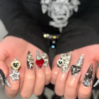 ネイル MODA MANAMIᵕ̈のネイルデザイン