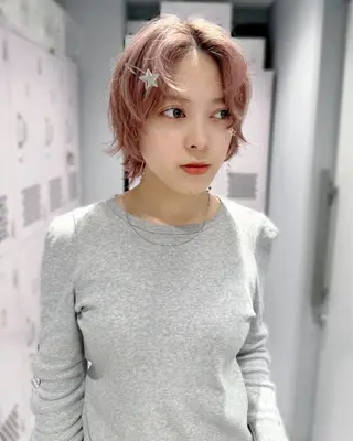 ショート カラー 艶 ケアブリーチ 🎀🩵RISAのヘアスタイル