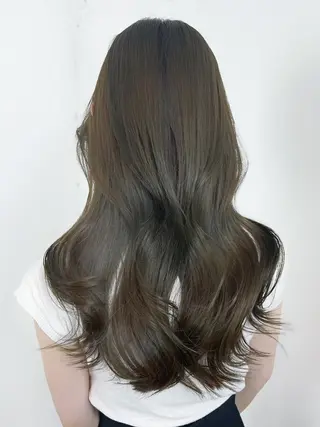 カラー セミロング ITbyALBUM 中野店のヘアスタイル