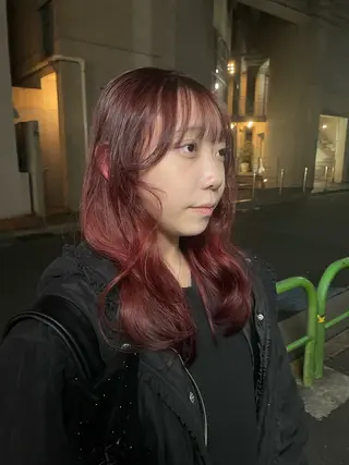 ミディアム カラー リカ/ハイトーン ・オリーブ🍀のヘアスタイル