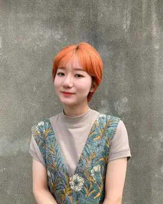 ショート カラー ~洗練ナチュラル~ 🪵 岡田 知佳のヘアスタイル