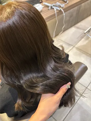 ロング 𝗄𝖺𝗇𝗈 / 王道モテヘア🖤のヘアスタイル