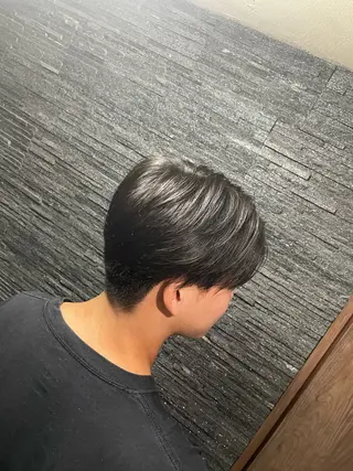 メンズ ヒロ銀座ヘアーサロン所属・西脇 杏奈のヘアスタイル