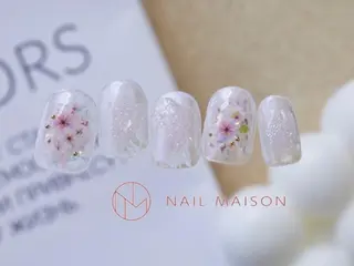 ネイル T RIRIKAのネイルデザイン