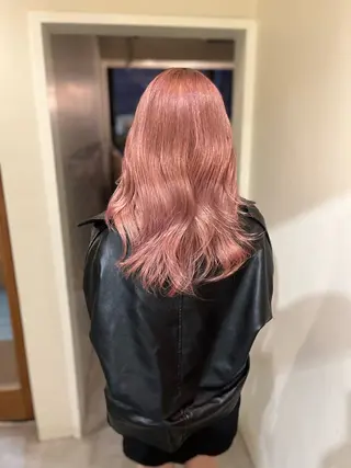 ロング カラー 🦮shiori アイドルオタク🦮のヘアスタイル