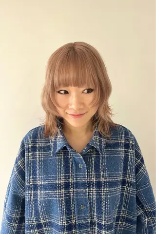 ミディアム Kasumi | くすみブラウン×渋谷のヘアスタイル