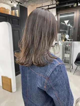 ミディアム カラー ブリーチダブルカラー 【koide】のヘアスタイル