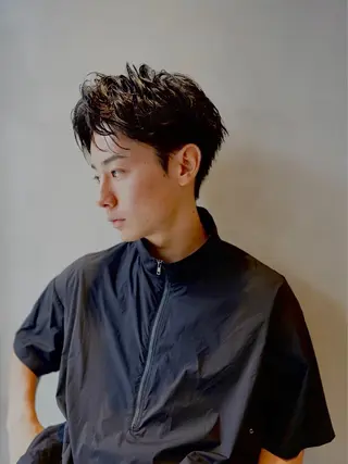 ショート パーマ メンズ 豊崎 佑輔のヘアスタイル