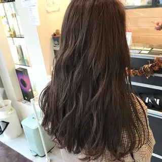 ロング カラー スナコザワ レナのヘアスタイル