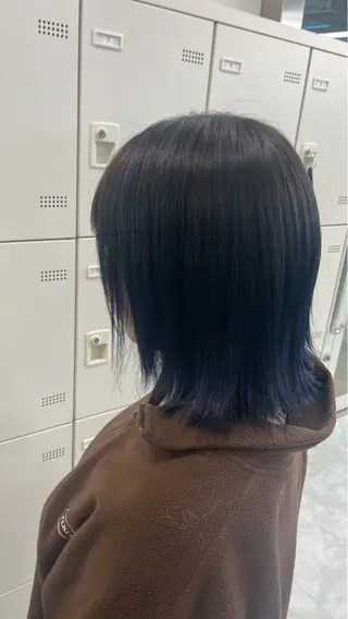 カラー 🤍Mei🤍赤み消 し透明感ツヤカラーのヘアスタイル
