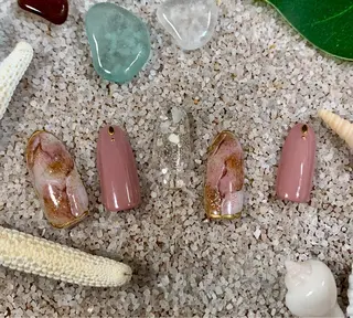 ネイル Nail&Eyelash Amour(アムール)所属・山下 愛のネイルデザイン