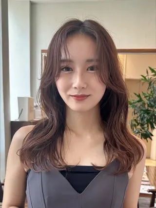 ミディアム Aura所属・丸山 心 / 艶カラーのヘアスタイル