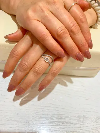 ネイル Nest 岩崎のネイルデザイン