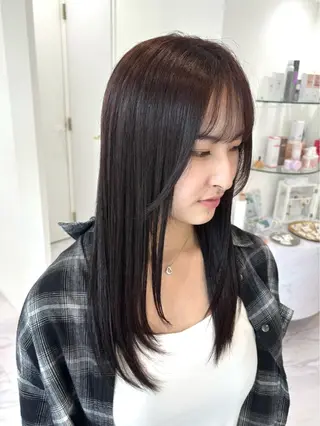 セミロング yuki／ 名駅／艶カラーのヘアスタイル