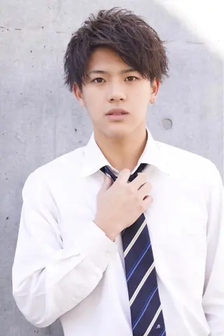 ショート パーマ メンズ ベージュグレージュ 💕しゅーじ💕のヘアスタイル