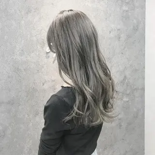 セミロング 所渉/韓国レイヤー /ウルフカットのヘアスタイル