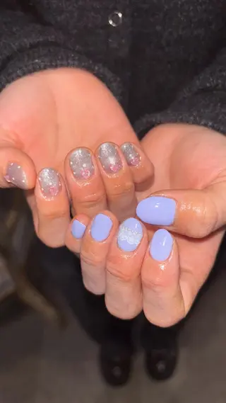 ネイル 派手髪ハイトーン💛 ネイル💅まりなのヘアスタイル