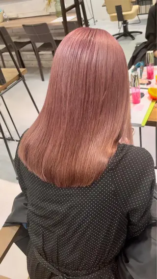 ロング メンズバレイヤージュ 斉藤春のヘアスタイル