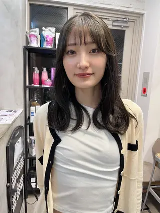 ミディアム カラー 赤み消しカラー/ オリーブ/トモキのヘアスタイル