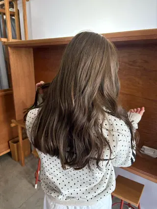 ロング カラー EighT【エイト】所属・中澤 愛香のヘアスタイル