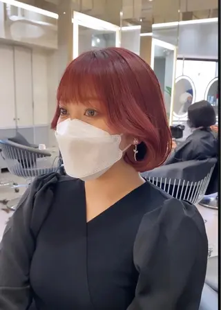 ミディアム カラー レイヤーと顔まわり 大好き❣️関口拓馬のヘアスタイル