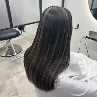 ロング カラー Ren. 🦋デザインカラーのヘアスタイル