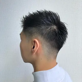 ショート メンズ RAIA💎ケア ブリーチ＆パーマ💎のヘアスタイル