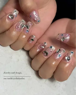 ネイル ou's nail salon所属・小林 桜のネイルデザイン