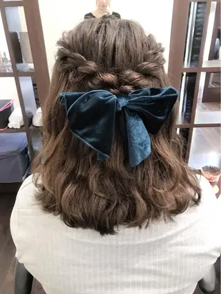ミディアム ヘアアレンジ 沢田 瞳のヘアスタイル