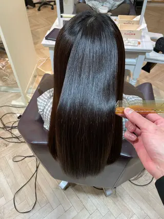 ロング カラー パーマ 個室サロンLOUIMADNA栄店所属・髪質改善美容師 個室サロン白金厚哉のヘアスタイル