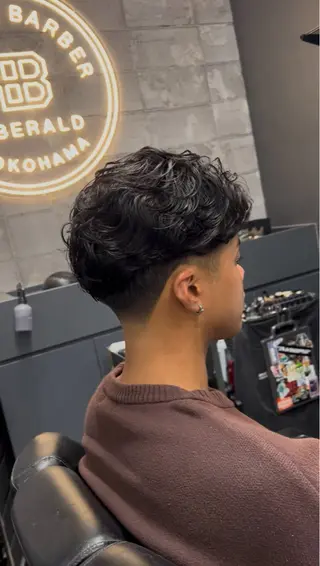 ミディアム 💈横浜メンズカット 𝓼𝓱𝓸𝓴𝓲のヘアスタイル