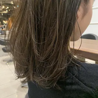 セミロング カラー 髪質改善カラー&TR 縮毛矯正/弱酸性矯正のヘアスタイル