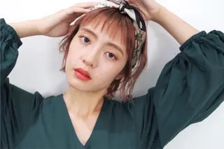 ショート カラー 小岸 竜のヘアスタイル