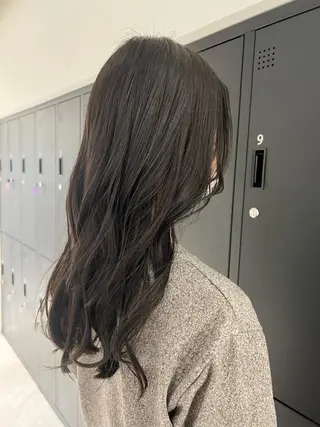 ロング カラー ヘアアレンジ 暗髪カラー🫐パーマ おくだりんかのヘアスタイル