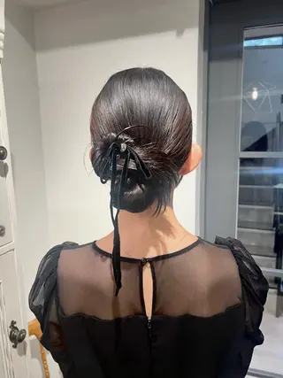 ミディアム ヘアアレンジ クレビアヘアーアンドエステ(CreBiA-hair&esthe-)所属・塚本 希来のヘアスタイル