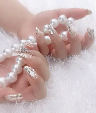 ネイル 佐藤 依娜のネイルデザイン