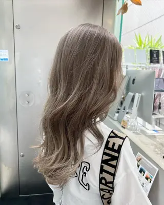 ロング カラー インナーカラー/天神 ブリーチ/吉田のヘアスタイル