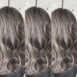 セミロング カラー 福森 みずきのヘアスタイル