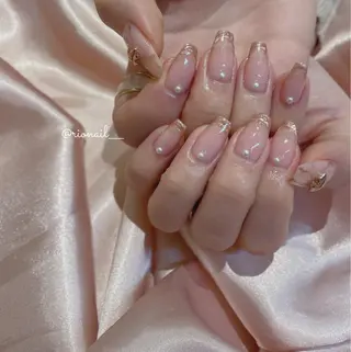 ネイル 𝘙𝘪𝘰𝘯𝘢 ...🕯🤍のネイルデザイン