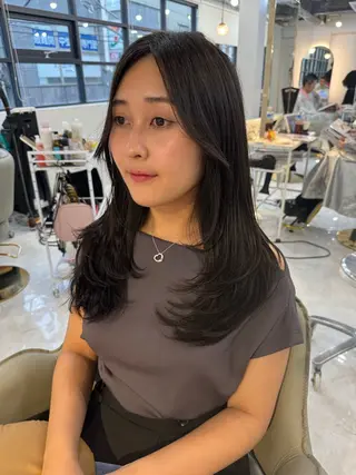 ロング レイヤーカット 中屋光貴のヘアスタイル