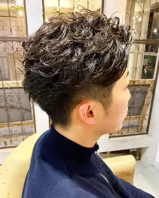 ショート パーマ メンズ Lolonois池田 代表 鍜治本颯太のヘアスタイル