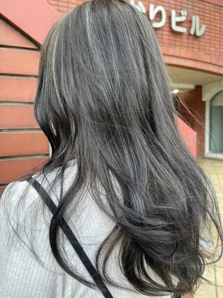 カラー 横山 千春のヘアスタイル