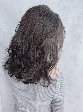 ミディアム カラー MOU namba ムウナンバのヘアスタイル