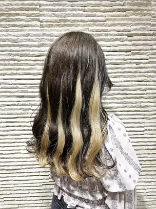 ロング カラー 嶋田 ゆきのヘアスタイル