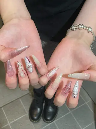 ネイル One HARUNAのネイルデザイン